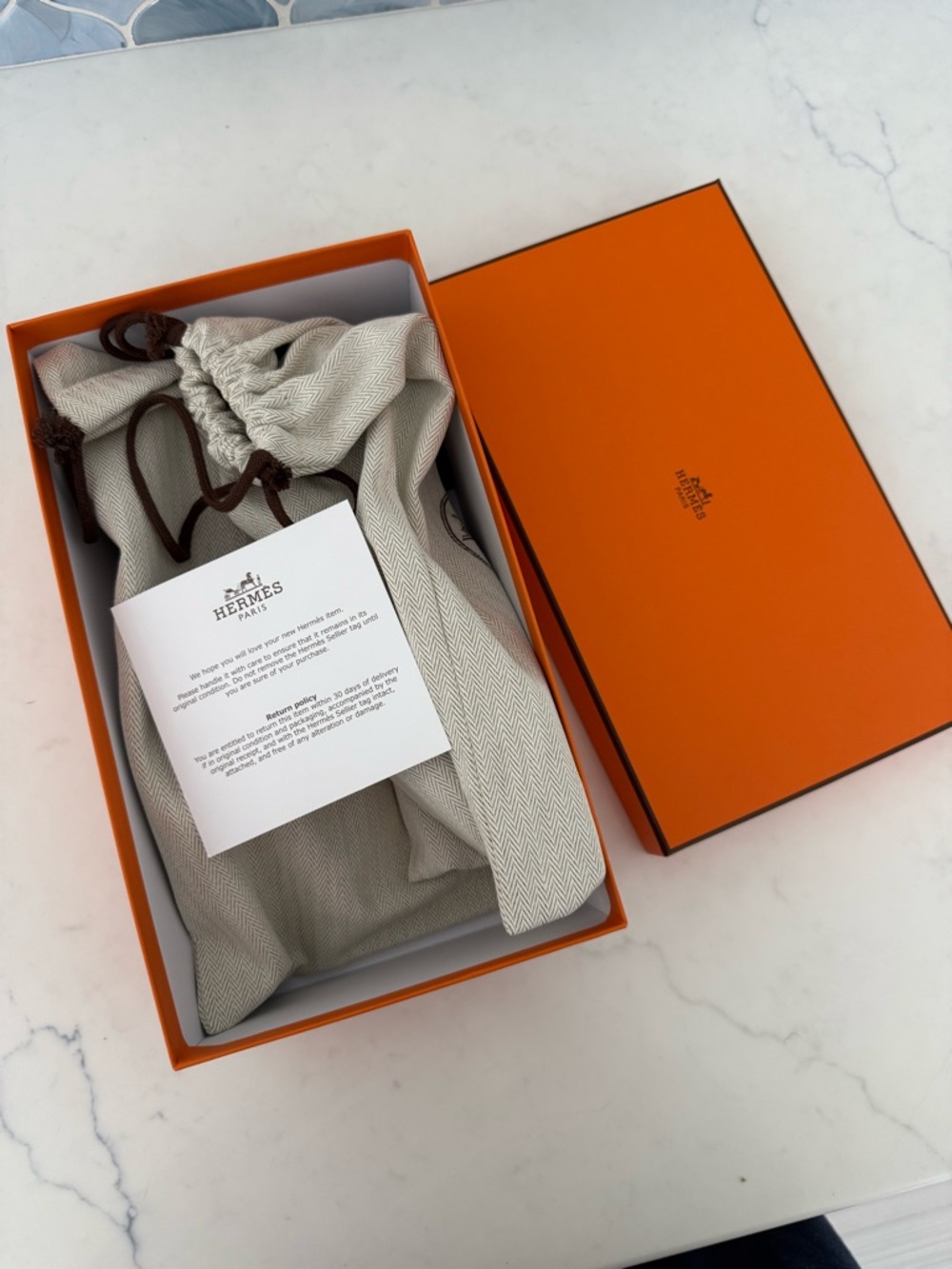 Hermes Oasis sandal NEW with tags in gold - Picture 4 of 6